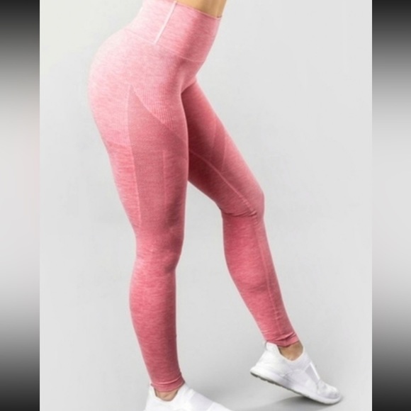 Alphalete Aero Leggings Rose Pink - Picture 2 of 7
